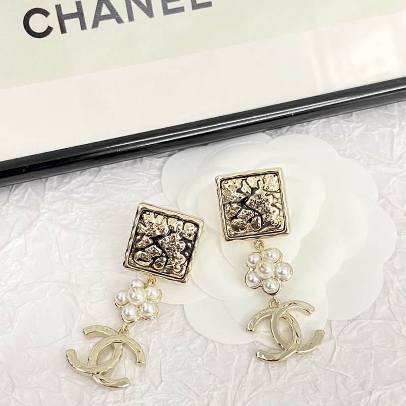 Ch**el earrings